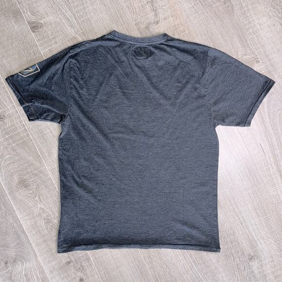 RED JACKET NHL Men’s Gray Vegas Golden Knights Short Sleeve Crew Neck T-Shirt - Picture 7 of 7